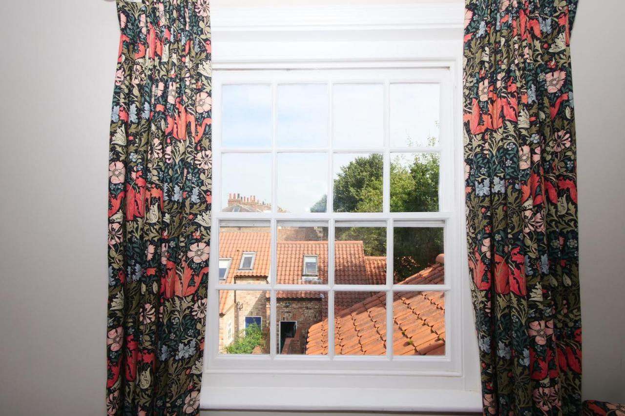 Stodham House With Minster Views! Villa York Exterior foto